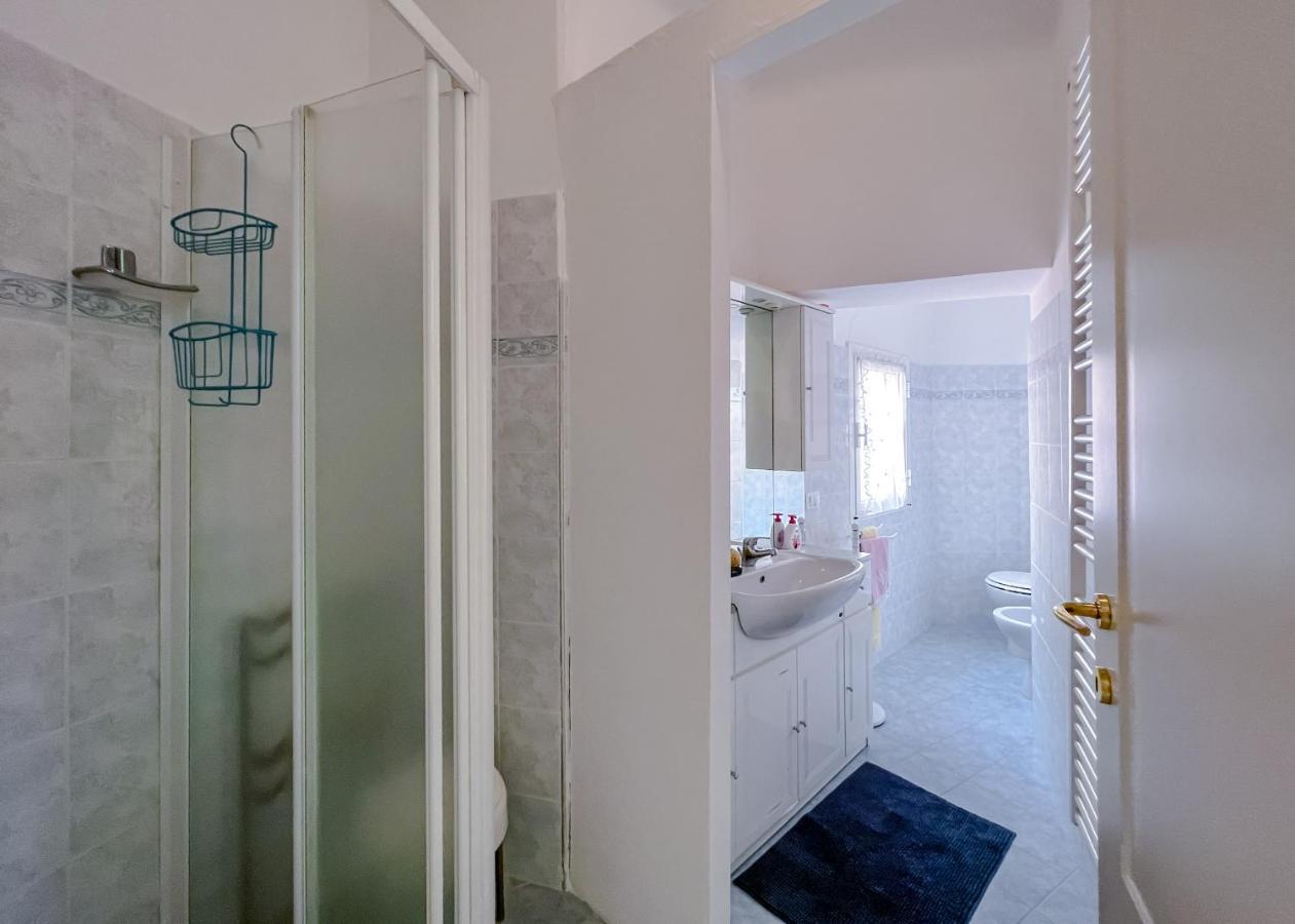 ואראצה Splendido Appartamento Con Vista Mare Su Piazza Dante מראה חיצוני תמונה